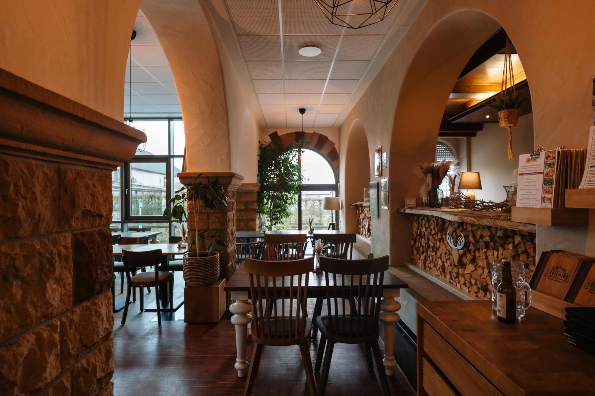 Trail-Inn Natur & Sporthotel Berdorf Bagian luar foto
